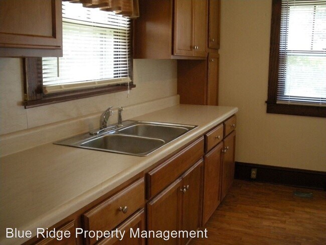 Foto del edificio - 2 br, 1 bath House - 1372 Warpath Dr.