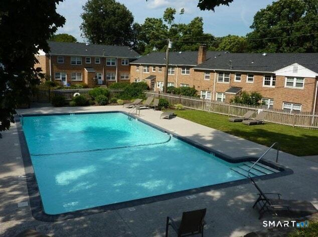 Foto del edificio - 80 Heritage Hill Rd