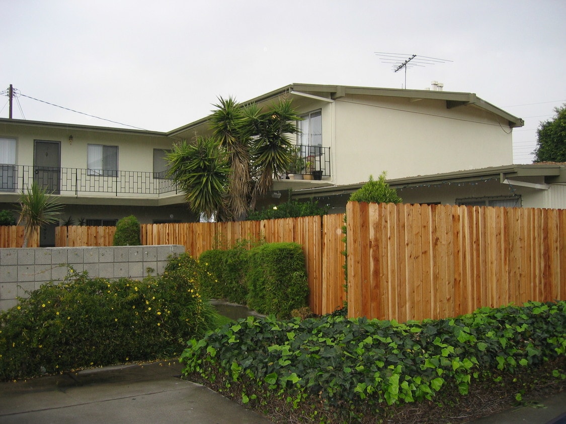 8621 Birchbark Ave, Downey, CA 90240 Apartments in Downey, CA