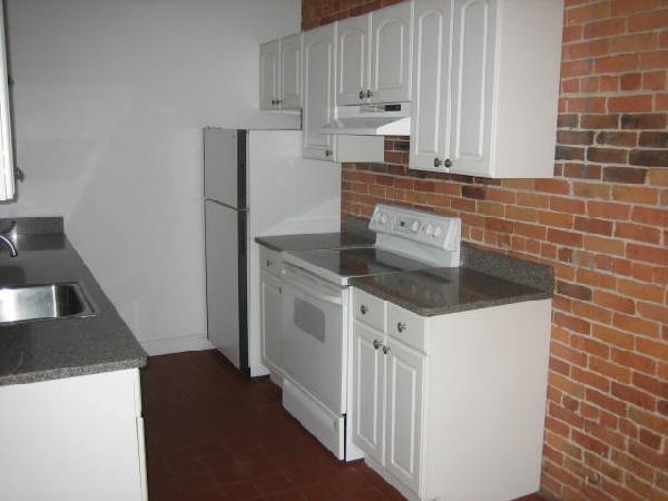 Building Photo - 752 Tremont St