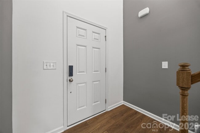 Building Photo - 5775 Soft Shell Dr