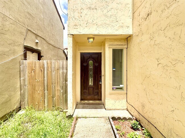 Building Photo - 12504 Autumn Leaf Ln