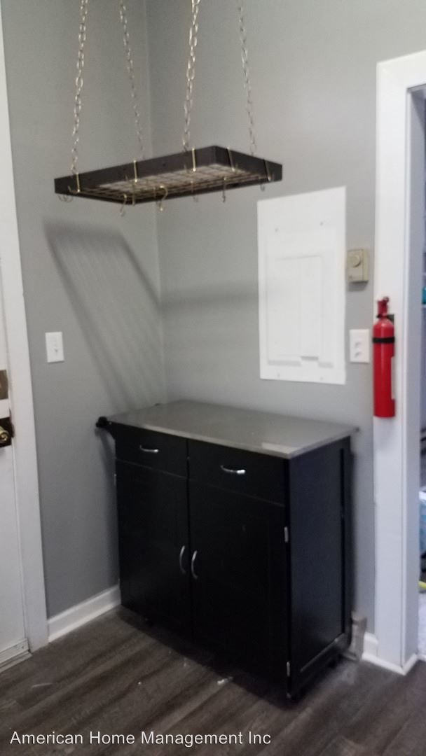 Foto del edificio - 818 Dinwiddie St