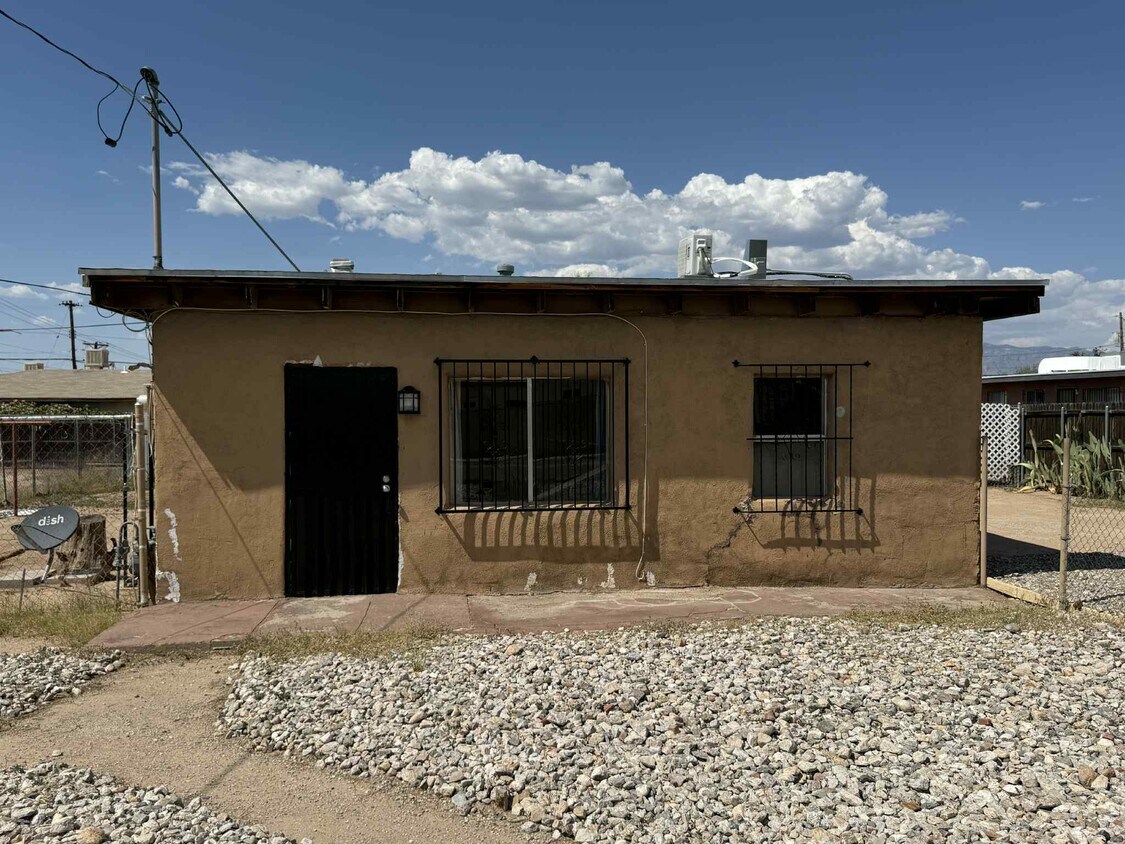 Foto principal - 5709 E 26th St