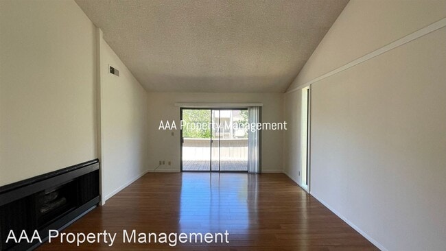Building Photo - 3 br, 2 bath House - 2650 Jones Rd #15