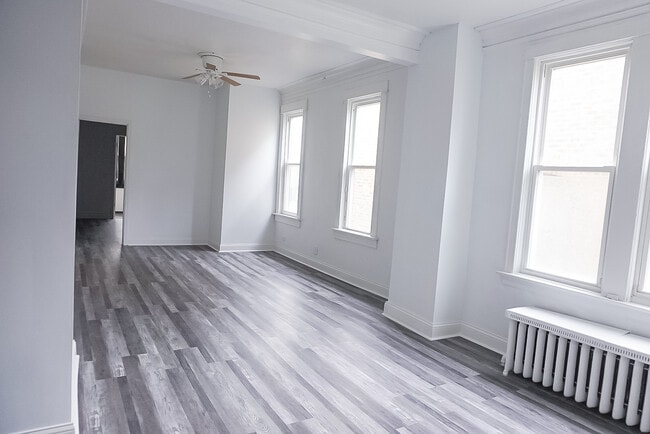 Building Photo - 1244 W 97th Pl