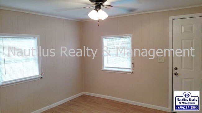 Foto del edificio - 605 Kraft Ave