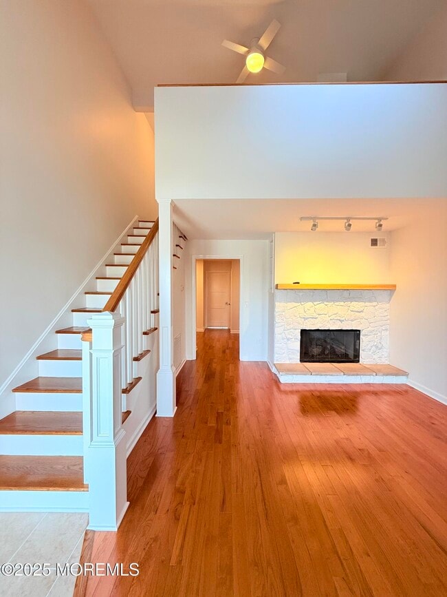 Foto del edificio - 25 Meadow Ave