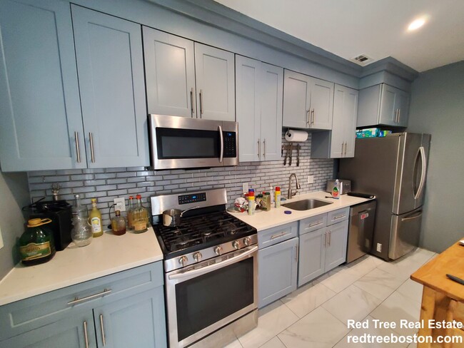 Foto del edificio - 296 Brookline St