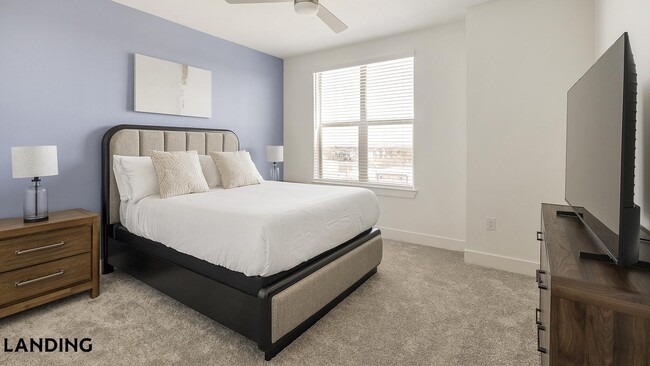 Building Photo - 108 N US Hwy 377