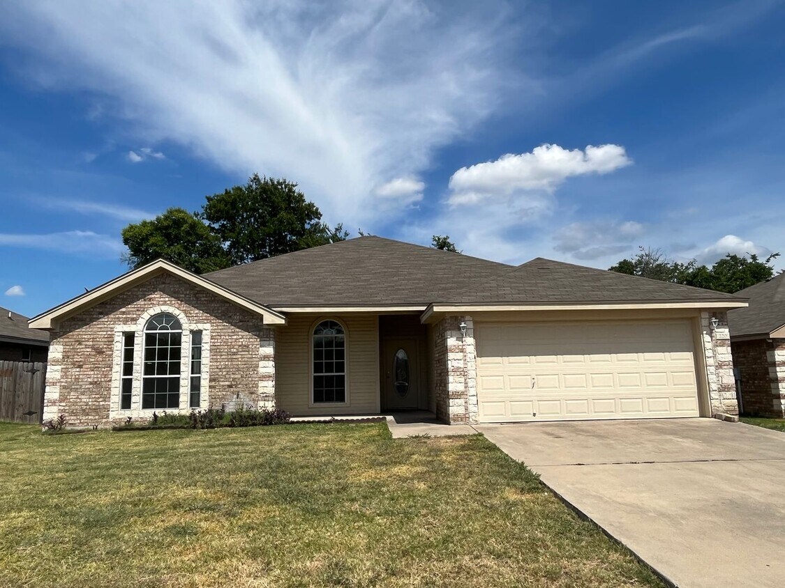 Foto principal - Beautiful Home in Great Location