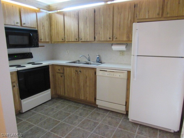 Building Photo - 12330 Woodrose Ct