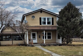 Building Photo - 3830 Green Meadow Dr