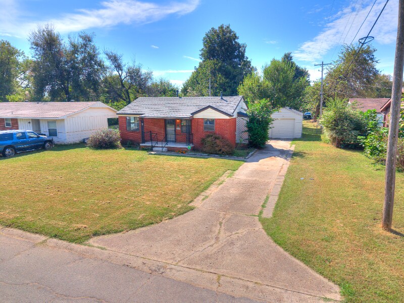 Foto principal - 3612 Firethorn Dr