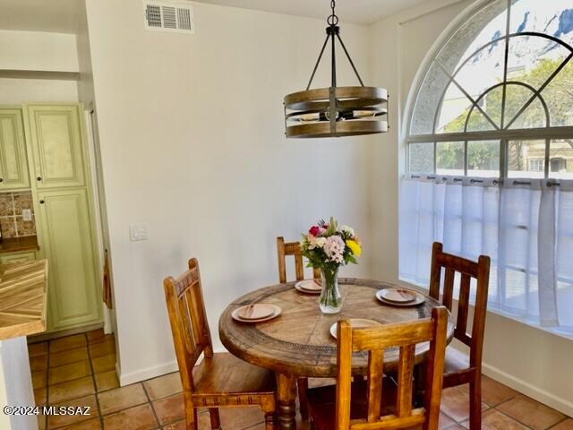 Foto del edificio - 1500 E Pusch Wilderness Dr