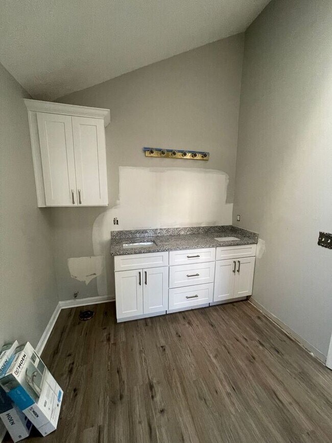 Foto del edificio - Newly Remodeled Home near Priest Lake