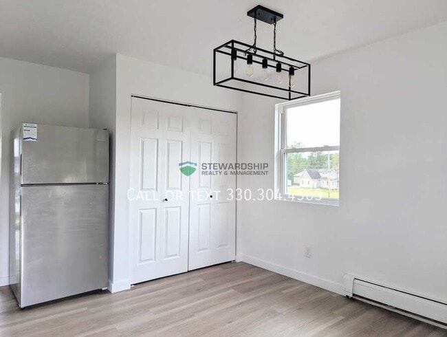 Building Photo - 5003 Massillon Rd