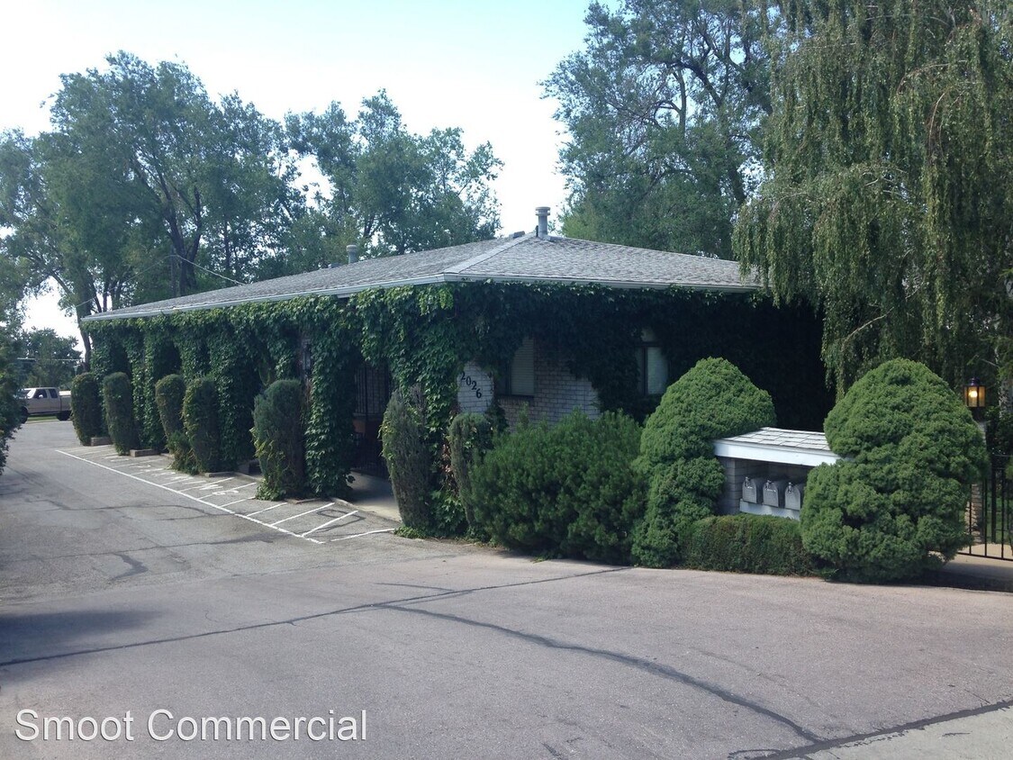 Primary Photo - 2008 Orchard Dr