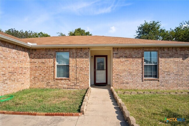 Building Photo - 1815 Liberty Hill Dr