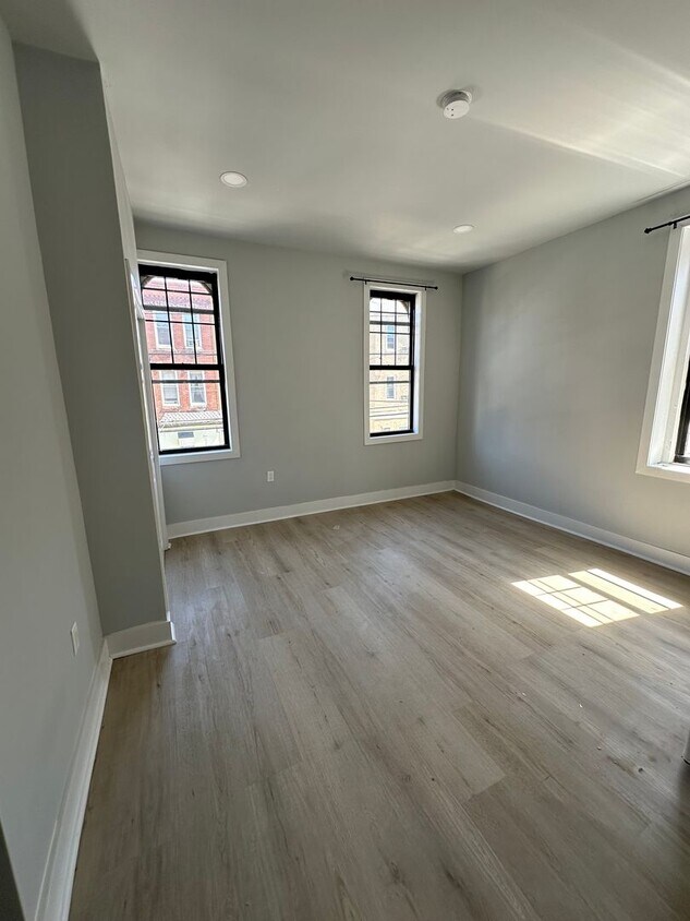 Photo - 1428 Wolf st