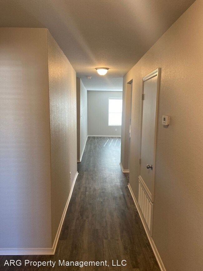 Building Photo - 3 br, 2 bath House - 1625 Isabella Road