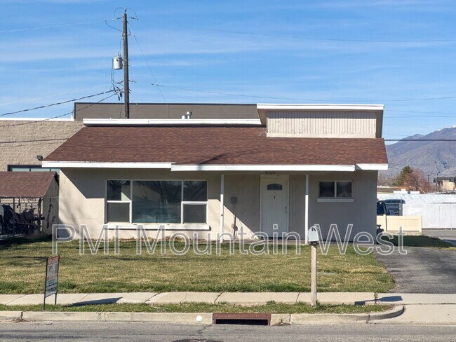 Foto del edificio - 450 W 200 N