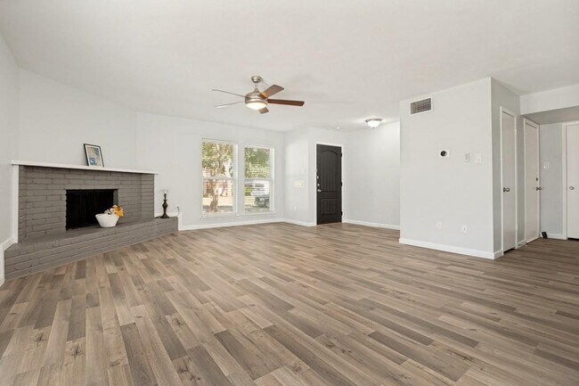 Foto del edificio - 1149 Meadow Creek Ct