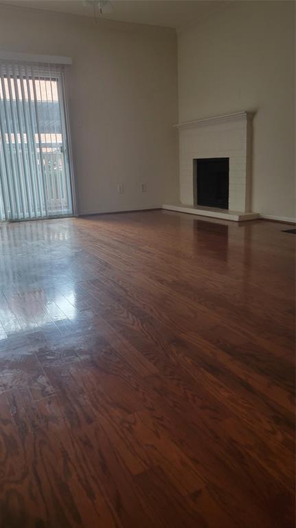 Foto del edificio - 4041 Drake St