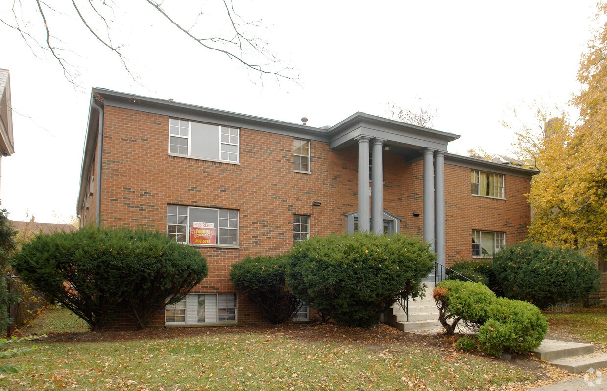 Foto del edificio - 1075 Bryden Rd