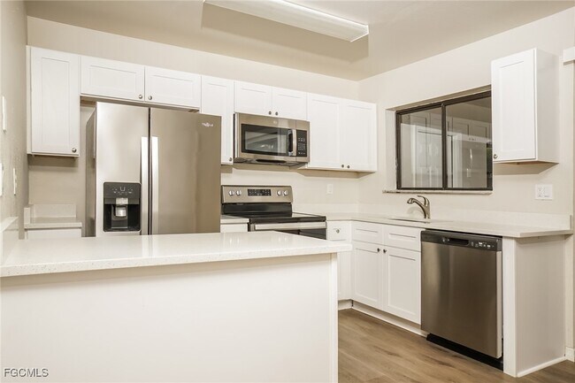 Foto del edificio - 5940 Talbrook Rd