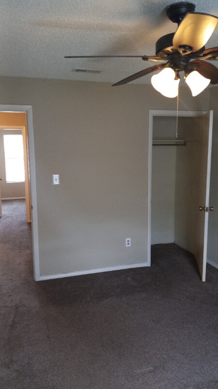 Foto del edificio - 2304 Grayson Valley Dr