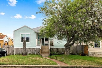 Building Photo - 5219 Avenue Q