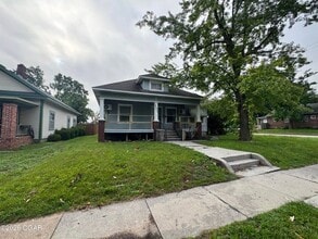 Building Photo - 631 S Porter Ave