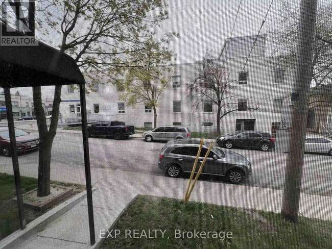 Building Photo - 100 Greensides Ave