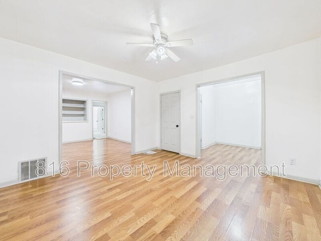 Building Photo - 2710 Park Ave