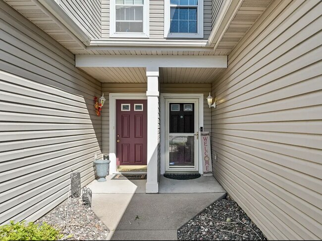 Foto del edificio - 5100 Holly Ln N