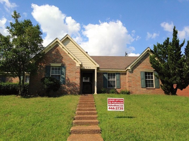 Foto del edificio - Charming Home Located on State Line Road!