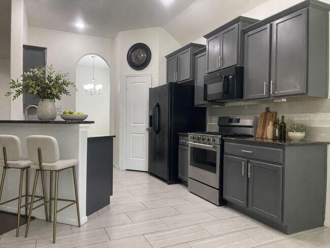 Foto del edificio - 129 Autumn Forest Ln