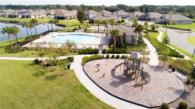 Foto del edificio - 5579 Bakewell Pl