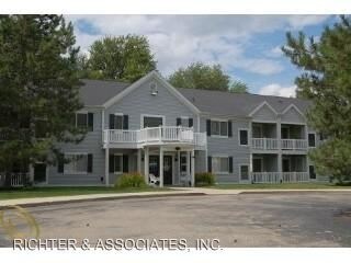 Primary Photo - 1127 S Lake Dr