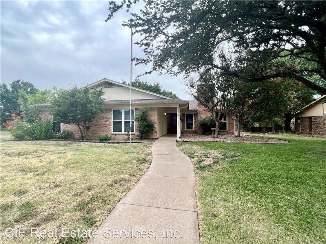4 br, 2 bath House 231 Del Rio Dr House Rental in Hewitt, TX