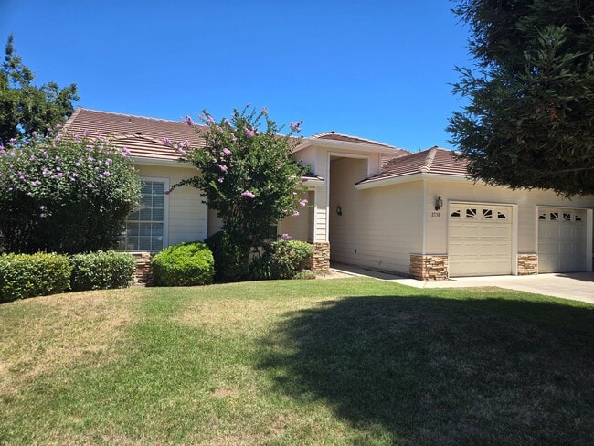 Building Photo - 2738 W Ceres Ct