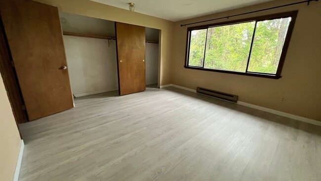 Foto del edificio - 4Plex 2bed x 1.5bath unit in Seattle, minutes away from major highways.