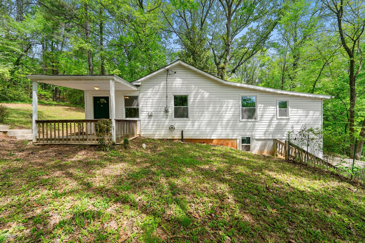 Foto principal - 1680 Wenlock St NW