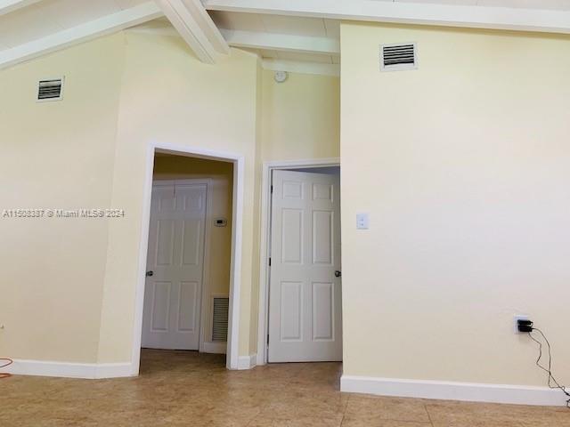 Foto del edificio - 6136 Johnson St