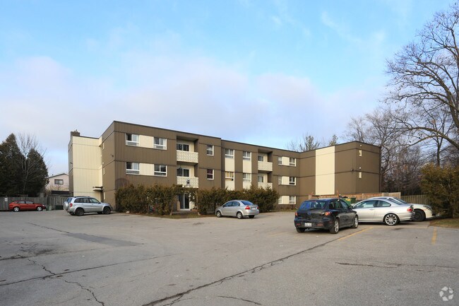 Photo principale - 84 Country Hill Dr