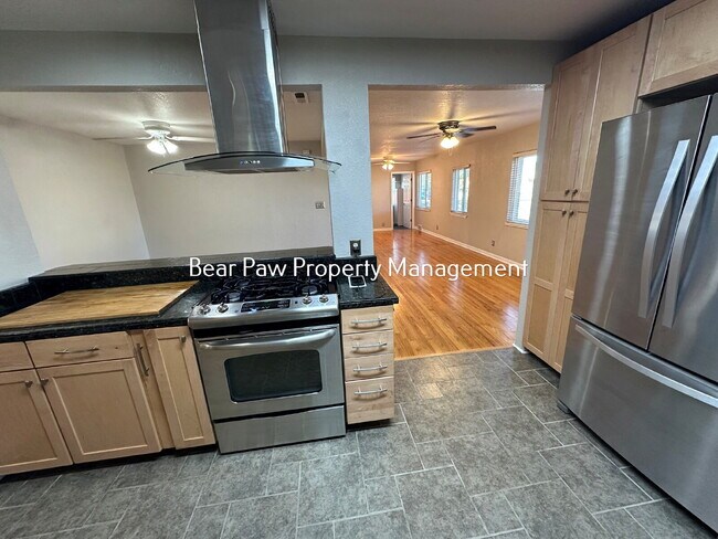 Building Photo - Great Home in Denver!!