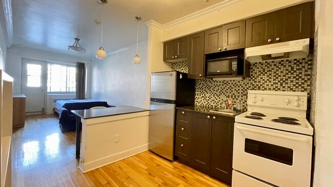 Photo du bâtiment - 3617 Rue Sainte-Famille