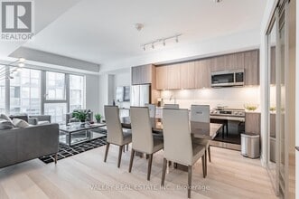 Building Photo - 357 King St W