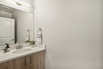 JH5_1350.jpg - The Veridian